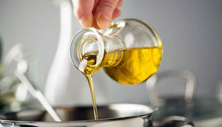 stretch marks,remedies to get rid of stretch marks,olive oil for stretch marks,home remedies,skin care tips,beauty tips