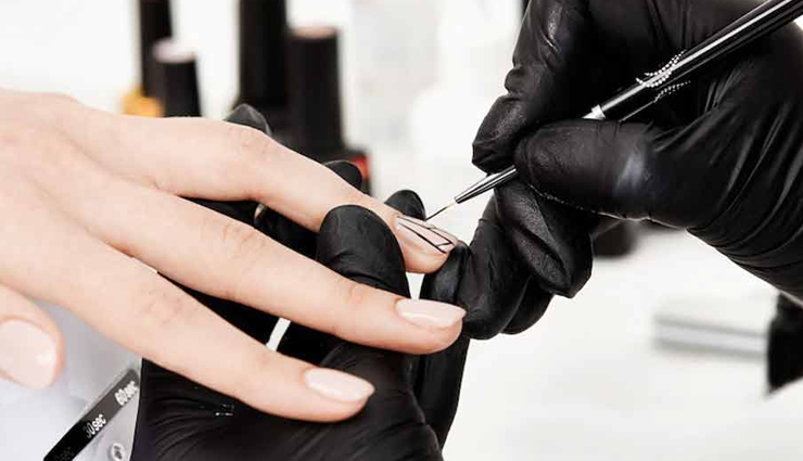 nail art tools to give a new look to your nails,beauty tips,beauty hacks