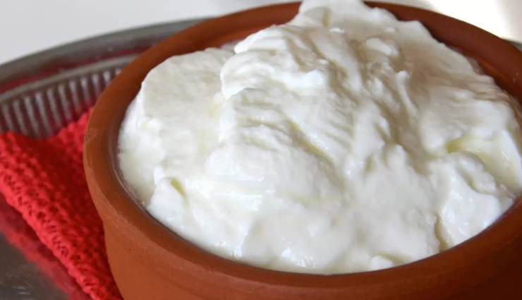 strawberry will help in keeping the skin young use these face packs,beauty tips,beauty hacks