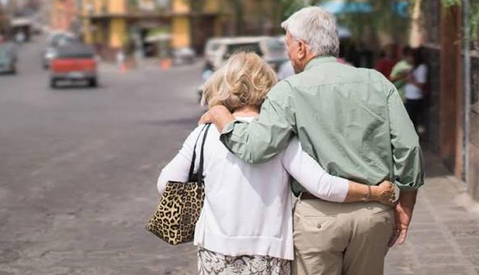 10 Ways To Keep Your Relationship Strong and Happy