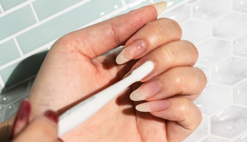 10 DIY Ways To Keep You Nails Strong Naturally