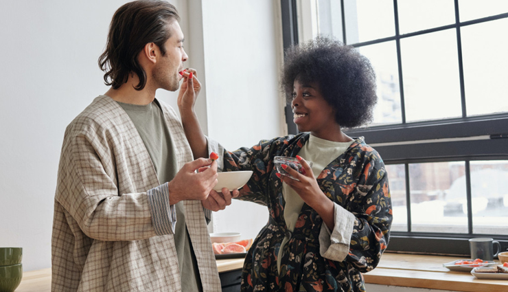 healthy relationship topics,conversation topics for couples,strong relationship communication,relationship bonding,relationship conversations,healthy discussions for couples