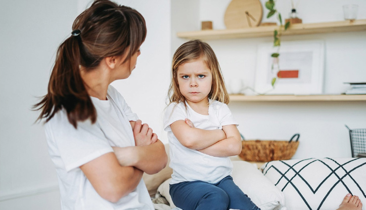 जिद्दी बच्चे को और अड़ियल बना देती है पेरेंट्स की ये गलतियां, इन तरीकों से मनवाएं अपनी बात parenting tips,tips for parenting,a guide to parenting,parenting tips,parenting tips for a stubborn child,stubborn child,children psychology,children behavior