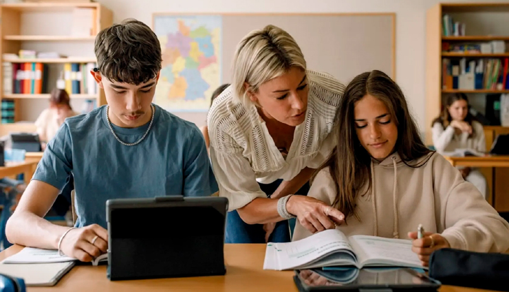 इन बातों को ध्यान में रख मजबूत करें स्टूडेंटस के साथ रिश्ते, स्कूल के बाद भी रहेगा व्यवहार healthy teacher-student relationship,building positive relationships in the classroom,tips for fostering teacher-student relationships,benefits of positive teacher-student relationships,creating a positive learning environment,strategies for effective communication in the classroom,respectful interactions in the classroom,importance of teacher-student relationship,nurturing trust and respect in the classroom,student engagement and teacher-student relationship