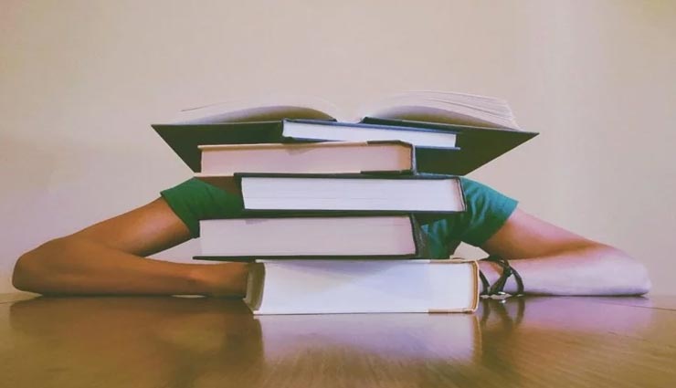 weird news,weird law,china,children must be in bed by 10 pm