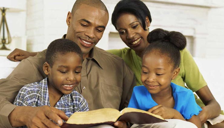 पेरेंट्स की ये 5 गलत आदतें बन रही हैं बच्चों की सेहत के लिए नुकसानदायक, जानें और बनाए इनसे दूरी parenting tips,parenting tips in hindi,wrong habits of parents,parents habit harmful for the health of children