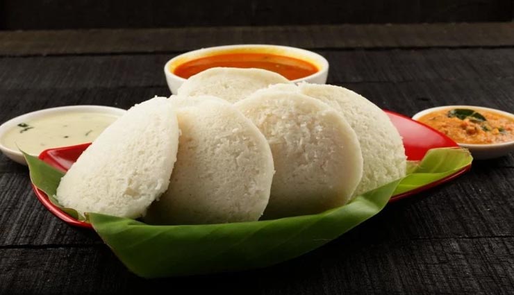 ब्रेकफास्ट में ट्राई करें स्टफ्ड इडली, बनाना बेहद आसान #Recipe