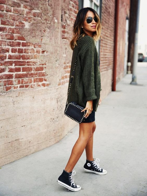 styling black dress,fashion tips,fashion trends