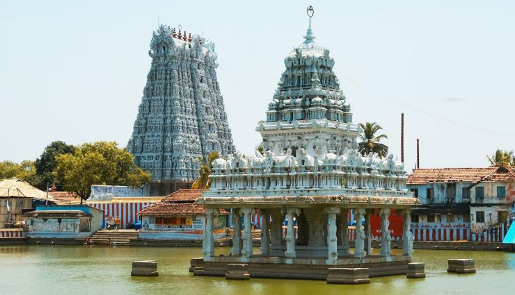 kanyakumari,trip to kanyakumari,offbeat places in kanyakumari,thanumalayan temple,padmanabhapuram palace,thirparappu falls,sothavilai beach,tsunami monument,travel,tourism,travel tips