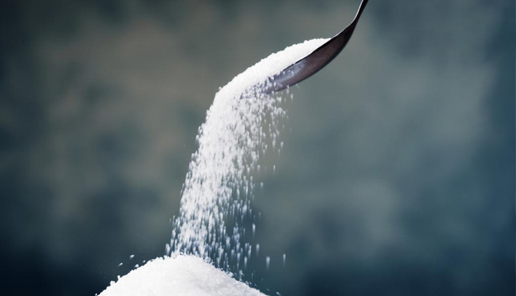 diy lemon skincare,lemon for skin care,lemon face mask recipes,natural skin brightening remedies,lemon and honey mask benefits,lemon exfoliating scrub,home remedies with lemon,lemon for acne treatment,diy lemon beauty tips,lemon and turmeric face pack