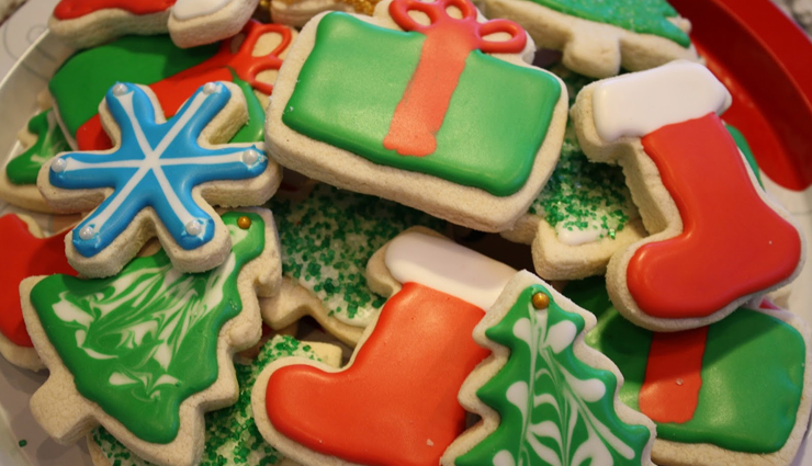 Christmas Recipe- Delicious Sugar Cookies With Royal Icing
