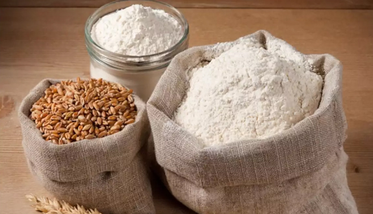 diabetes management,blood sugar control,food choices and diabetes,snacking habits and diabetes,meal decisions impact glucose,foods that lower blood sugar,foods that cause spikes,managing diabetes through diet,diabetes-friendly eating habits,balanced meals for diabetes