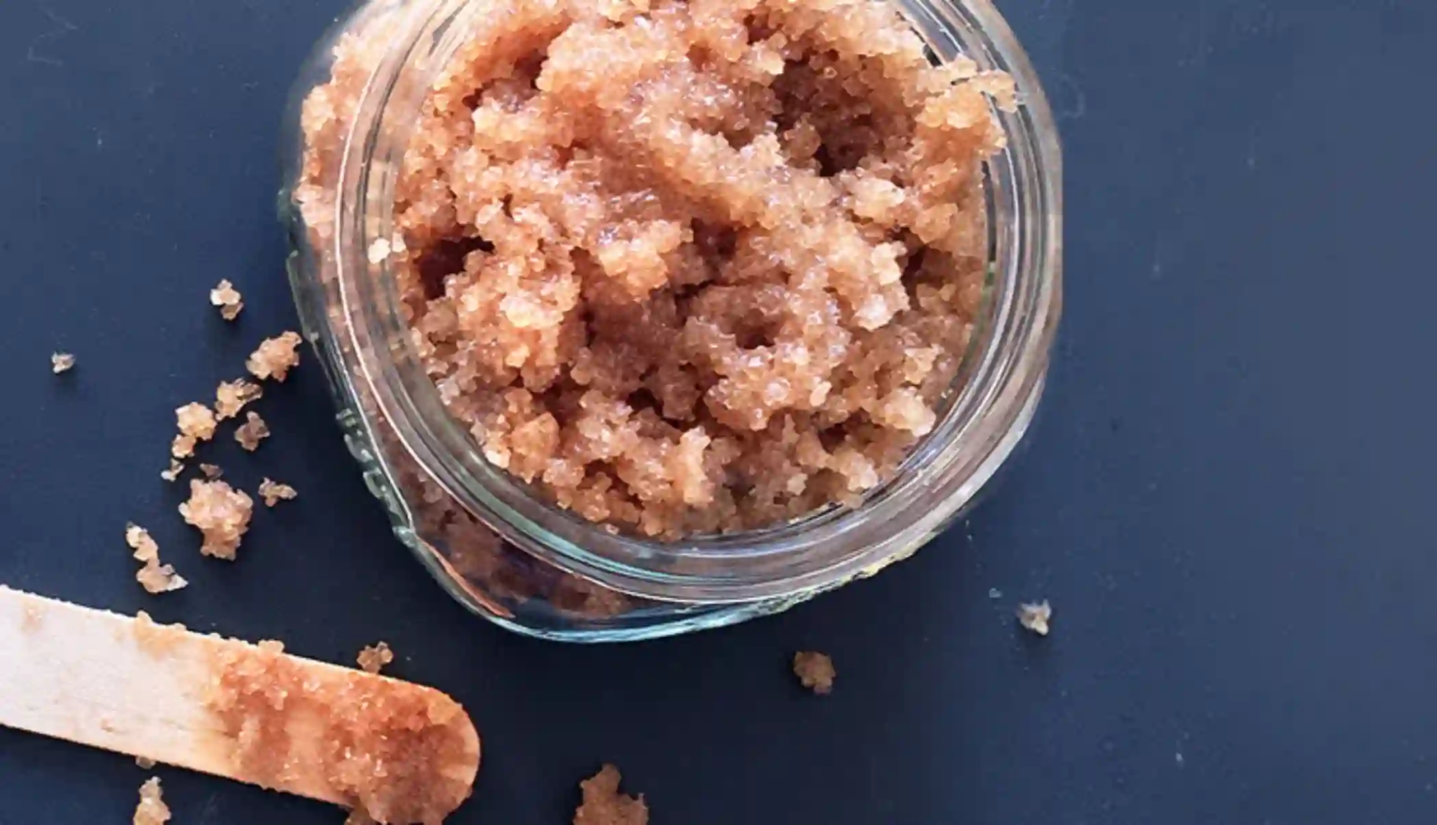 7 DIY Ways to Use Sugar for Skin