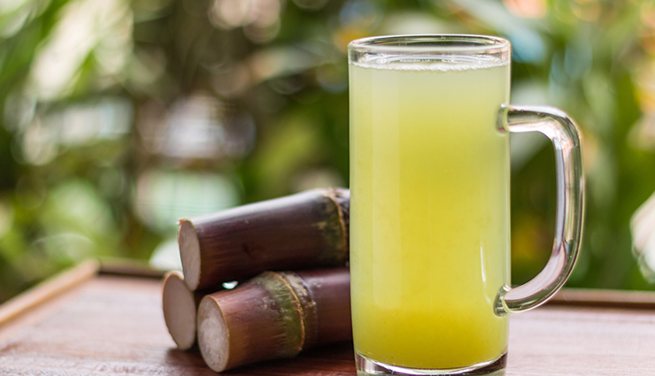 refreshing drinks,cool beverages,summer drinks,hydrating beverages,cold drinks,thirst-quenching drinks,healthy summer drinks,chilled drinks,icy beverages,summer hydration,fruity drinks,refreshing summer cocktails,iced teas,lemonades,summer smoothies,healthy hydration