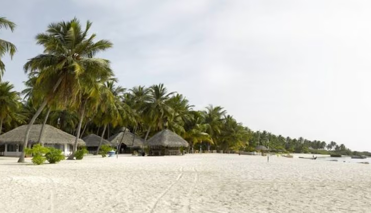 lakshadweep beaches,lakshadweep island beaches,best beaches in lakshadweep,lakshadweep tourism beaches,top beaches in lakshadweep,lakshadweep beach vacation,lakshadweep beach holiday,best beach destinations in india,lakshadweep beach resorts,scuba diving in lakshadweep beaches