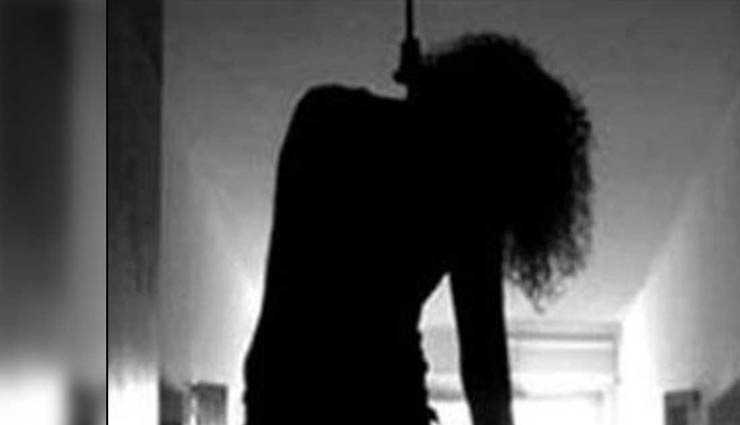 त्रिपुरा : शॉपिंग मॉल में लड़की पर लगा चोरी का इल्जाम, शर्मिंदगी के चलते फांसी लगाकर किया सुसाइड