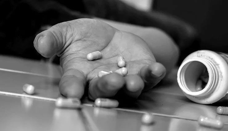 इन वजहों से बढ़ रहे आत्महत्या के किस्से,  आपकी परवाह दे सकती है किसी को नया जीवन