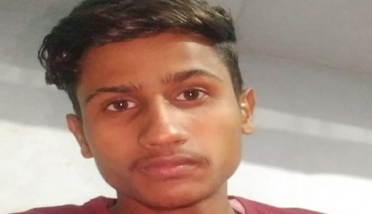 झुंझुनूं : 12वीं के छात्र ने स्कूल टीचर्स से परेशान होकर खाया जहर, मरने से पहले मोबाइल में रिकॉर्ड किया बयान 