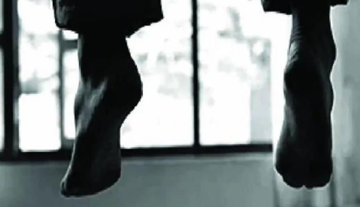 जोधपुर : फंदा लगाकर दे दी महिला ने अपनी जान, पति की बिमारी से डिप्रेशन में थी पत्नी