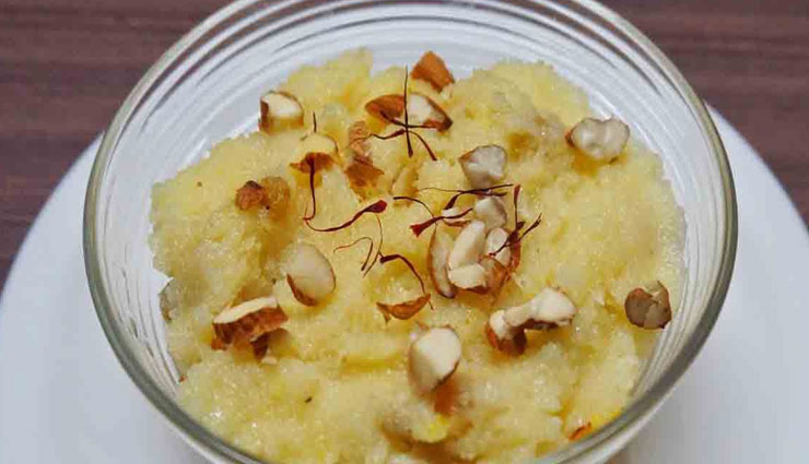 दशहरा स्पेशल : त्योहार पर जरूरी है मीठा, बनाए स्वादिष्ट 'सूजी का हलवा' Recipe dussehra special,recipe suji halwa,recipe,sweet recipe