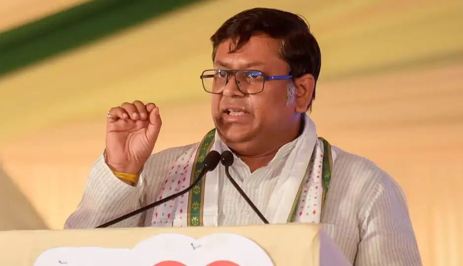 'यही है बंगाल का टैलेंट...', CBSE की सुरक्षा खामियां उजागर करने वाले युवा हैकर की केंद्रीय मंत्री ने की जमकर तारीफ