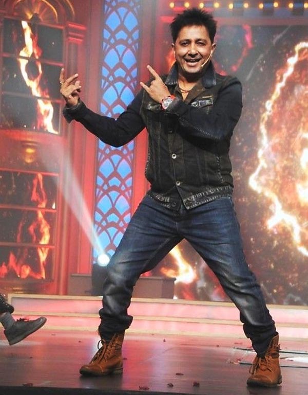 most expensive singers of bollywood,shreya ghosal,honey singh,arijiet singh,mika singh,sonu nigam,sunidhi chauhan,sukhvinder singh,meet brothers