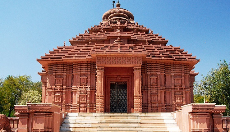 ancient sun temples in india,historical significance of sun temples in india,architecture and design of sun temples in india,must-visit sun temples in india,sun worship in ancient indian culture,cultural and religious experiences at sun temples,mythological stories associated with sun temples in india,sun temples and astronomy in ancient india,spiritual significance of sun temples in india,exploring the cultural heritage of sun temples in india