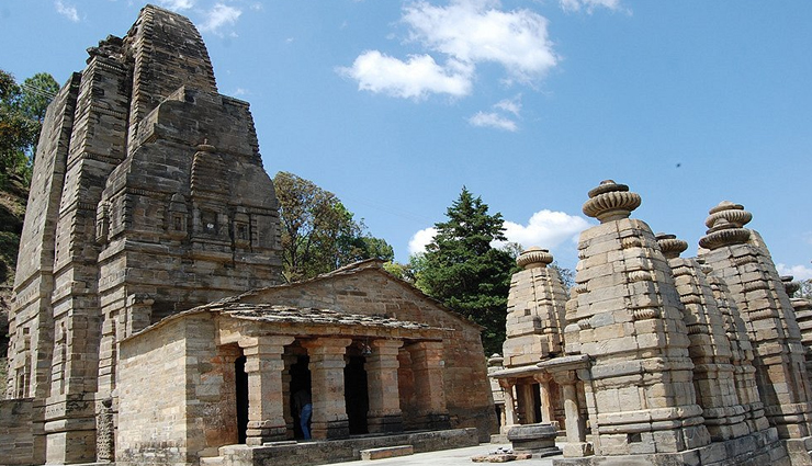 ancient sun temples in india,sun temples of india,famous sun temples of india,konark sun temple in odisha,modhera sun temple in gujarat,martand sun temple in jammu kashmir,katarmal sun temple in uttarakhand,ranakpur sun temple in rajasthan,surya pahar temple in assam,suryanar kovil in tamil nadu,balaji sun temple in madhya pradesh,gwalior sun temple in madhya pradesh,historical sun temples in india,architectural marvels sun temples in india,religious significance of sun temples in india