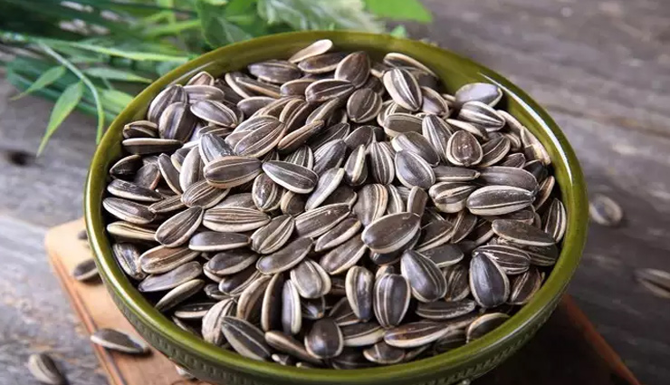 sunflower seeds,beauty benefits of sunflower seeds,beauty tips,skin care tips