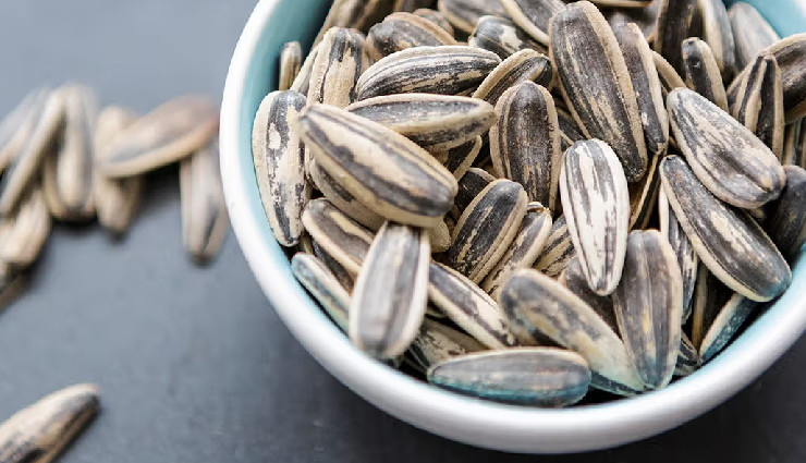 नीता अंबानी की खूबसूरती का राज है यह विटामिन, उम्र बढ़ने की प्रक्रिया को करता है धीमा beauty vitamins,anti-aging foods,neeta ambani beauty secrets,vitamins for youthful skin,anti-aging diet,beauty-enhancing nutrients,youthful appearance tips,neeta ambani skincare