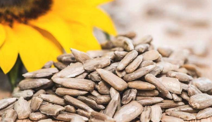 benefits of sunflower seeds for skin and hair,beauty benefits of sunflower seeds,sunflower seeds,beauty tips,skin care tips,hair care tips