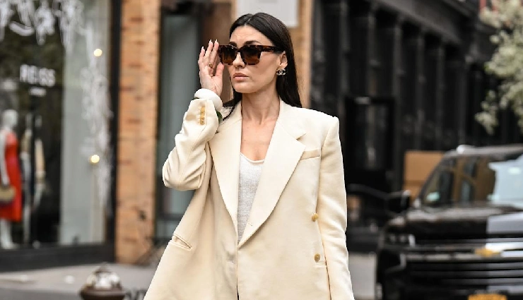 monsoon eye care,conjunctivitis prevention,pink eye monsoon,eye infection rainy season,eye hygiene tips,rainy season health,pink eye causes,avoid eye infections,conjunctivitis symptoms