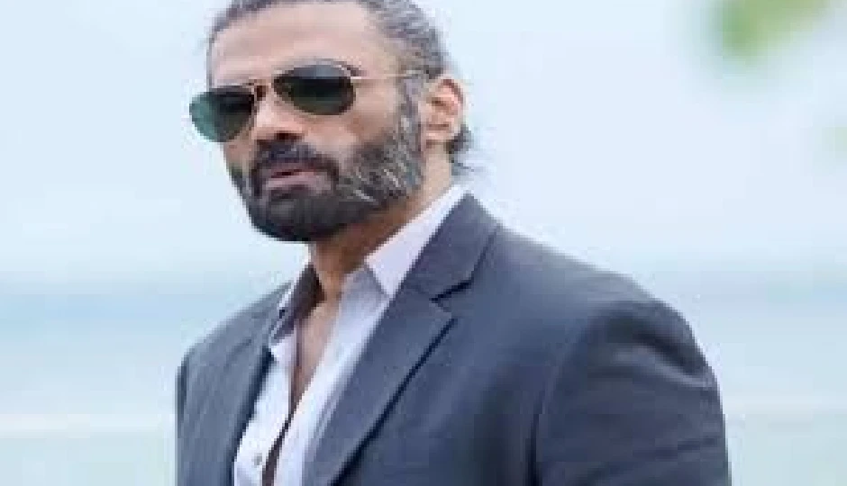 निजी जिन्दगी में साकार किया दीवार का दृश्य, पिता के संघर्ष को किया सलाम, सुनील शेट्टी की प्रेरणादायक जीवन यात्रा