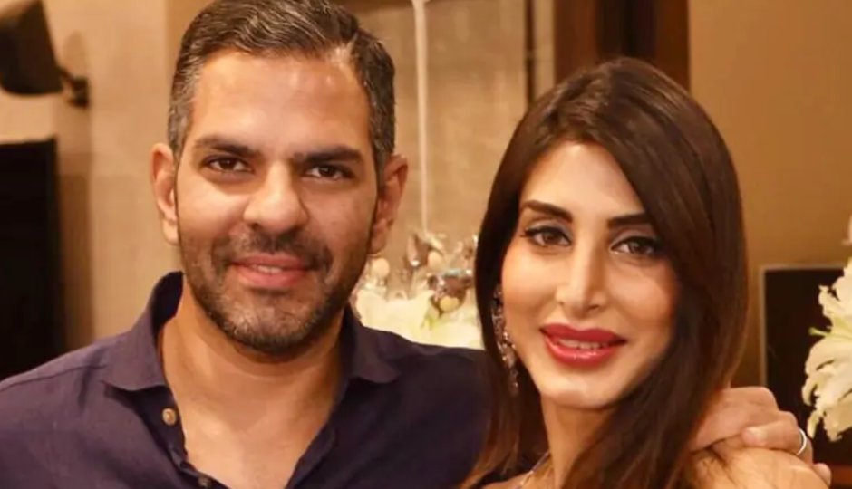 vicky kaushal,actor vicky kaushal,katrina kaif,actress katrina kaif,vicky katrina,katrina delivery,katrina pregnancy,priya sachdev,sunjay kapur,priya sunjay