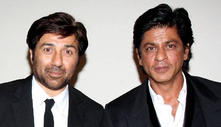 सनी ने बताया शाहरुख ने फोन पर क्या कहा, ‘तारा सिंह’ ने फैंस और स्कूली छात्राओं से बंधवाई राखी