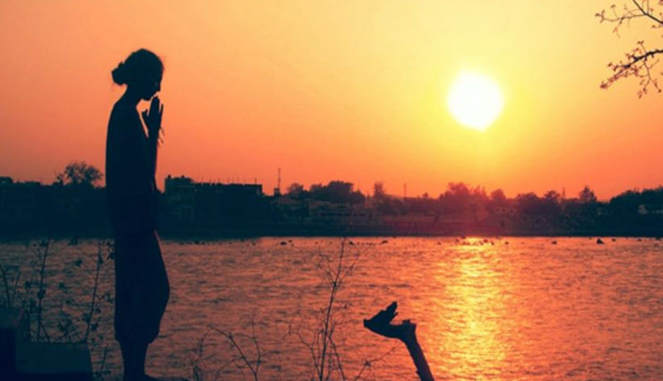 astrology tips,right direction,direction to sleep,good health,vaastu tips