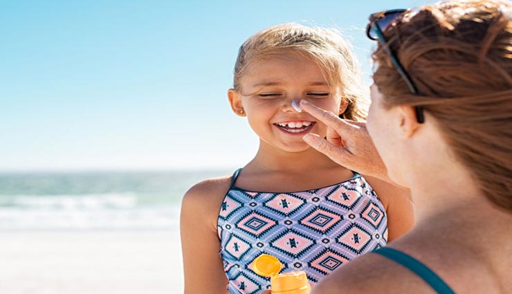 क्या आपकी त्वचा पर भी पड़ने लगा हैं धूप का असर, ये घरेलू सनस्क्रीन लोशन बनाएंगे बिगड़ा काम 