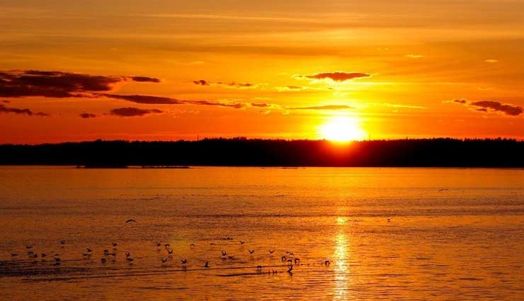 sunset points,sunset points in india,radhanagar beach havelock island,andaman,sunset point kanyakumari,tamil nadu,sunset on alleppey beach,kerala,sunset point agumbe,karnataka,sunset at palolem beach,goa