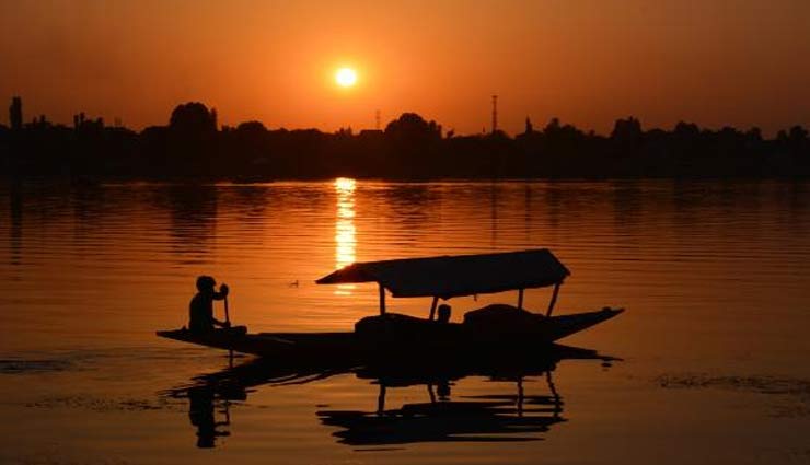 famous sunset points of india,sunset points of india,sunset points,karnatka sunset point,goa sunset,kanyakumari sunset,dal lake kashmir sunset,odissa  sunset