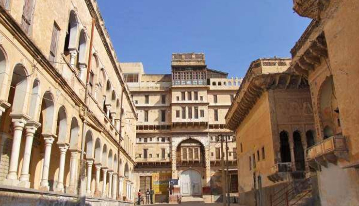 थार मरुस्थल का प्रवेश द्वार है चूरू, पर्यटकों के आकर्षण का केन्द्र हैं हवेलियाँ और किले, आजादी से पहले था बीकानेर का हिस्सा churu tourist attractions,places to visit in churu rajasthan,must-see sights in churu,churu,rajasthan tourism,historical landmarks in churu,top tourist spots in churu,exploring churu rajasthan,churu travel guide,famous places in churu,cultural heritage of churu rajasthan,offbeat destinations in churu,tourist activities in churu,churu sightseeing spots,best viewpoints in churu rajasthan,hidden gems of churu