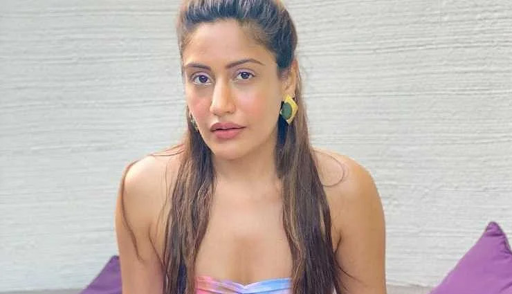 surbhi chandna,surbhi chandna photos,surbhi chandna hot photos,surbhi chandna bikini photos,tv naagin surbhi chandna photos,entertainment,tv actress surbhi chandna photo