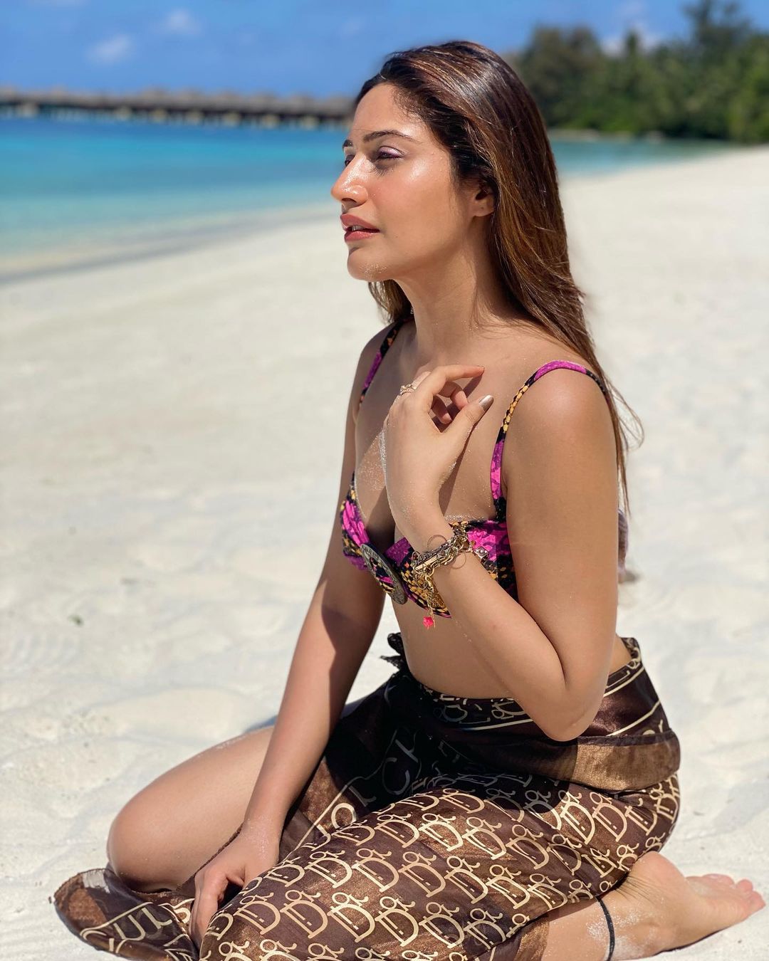surbhi chandna,surbhi chandna hot photos,surbhi chandna viral photos,surbhi chandna photos,tv actress surbhi chandna