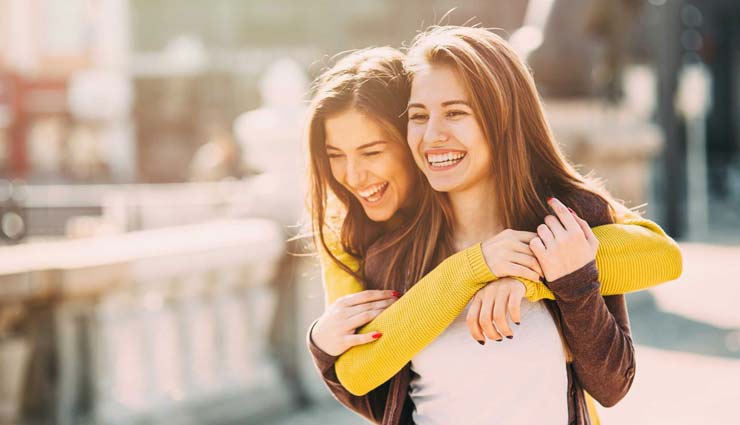 tips to surprise your friend,best friend tips,friendship tips
