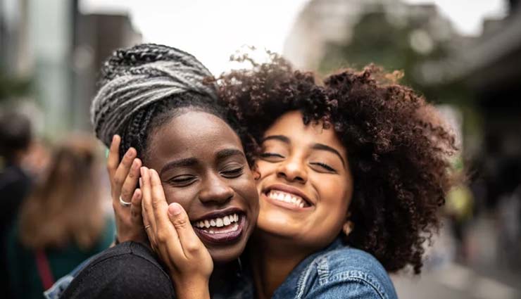 tips to surprise your friend,best friend tips,friendship tips