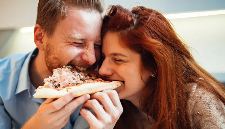 surprise your boyfriend,boyfriend,girlfriend,love,love tips,love affair,relationship,relationship tips