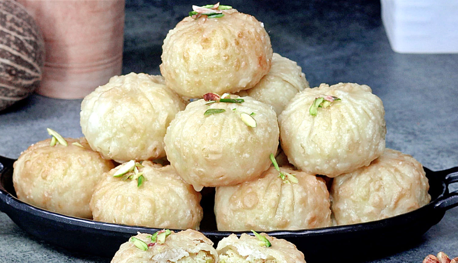 सुरती घारी : गुजरात की यह स्वादिष्ट मिठाई एक बार चखने के बाद हमेशा के लिए रह जाती है याद #Recipe surti ghari,surti ghari sweet dish,surti ghari ingredients,surti ghari recipe,surti ghari gujarat,surti ghari tasty,surti ghari fantastic dish,surti ghari festival,surti ghari children,surti ghari guest