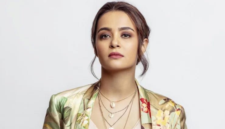 elli avram,casting couch,body shaming,zarin khan,nora fatehi,surveen chawla,bollywood casting couch,ellia avram casting couch,bigg boss ex contestant,entertainment,bollywood news in hindi