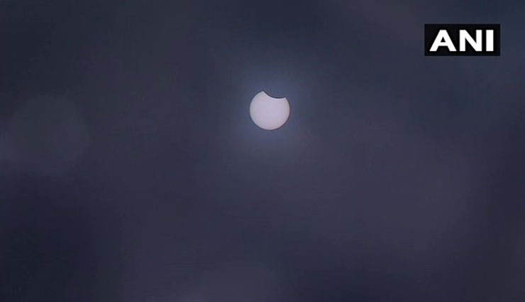 NASA ने जारी की सूर्यग्रहण पर चेतावनी, कहा- खूबसूरत पर खतरनाक, भूलकर भी न करे ये काम