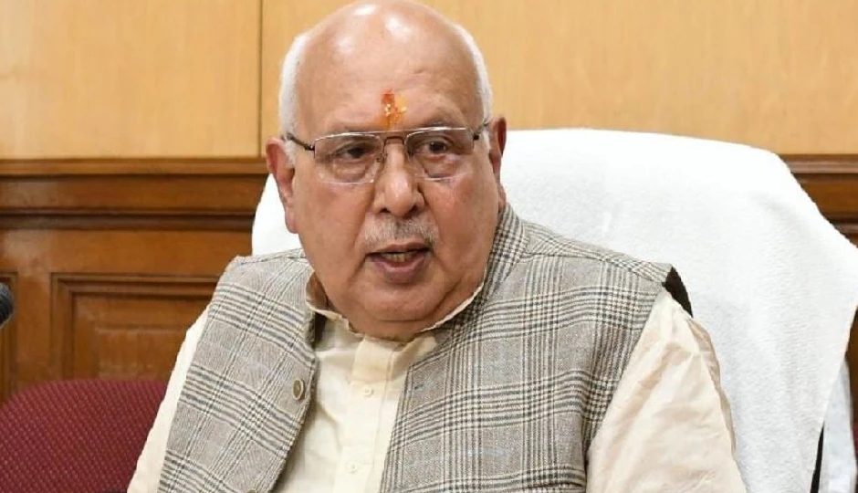 योगी सरकार के मंत्री का तंज – अखिलेश अब मुंगेरीलाल जैसे सपने देखना छोड़ दें, सत्ता में उनकी वापसी नामुमकिन