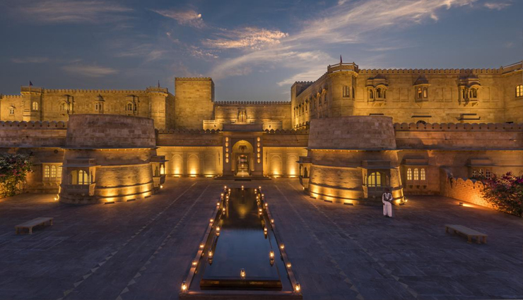rajasthan,royal stay in rajasthan,luxurious resorts for royal stay in rajasthan,travel,rajasthan tourism,tourist places in rajasthan